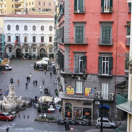 Modern Apartment At Piazza Del Gesu' By Wonderful Italy Наполи Екстериор снимка